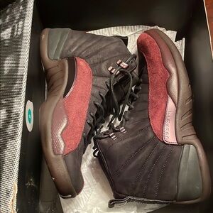 Air Jordan Men's Black and Burgundy Sneakers